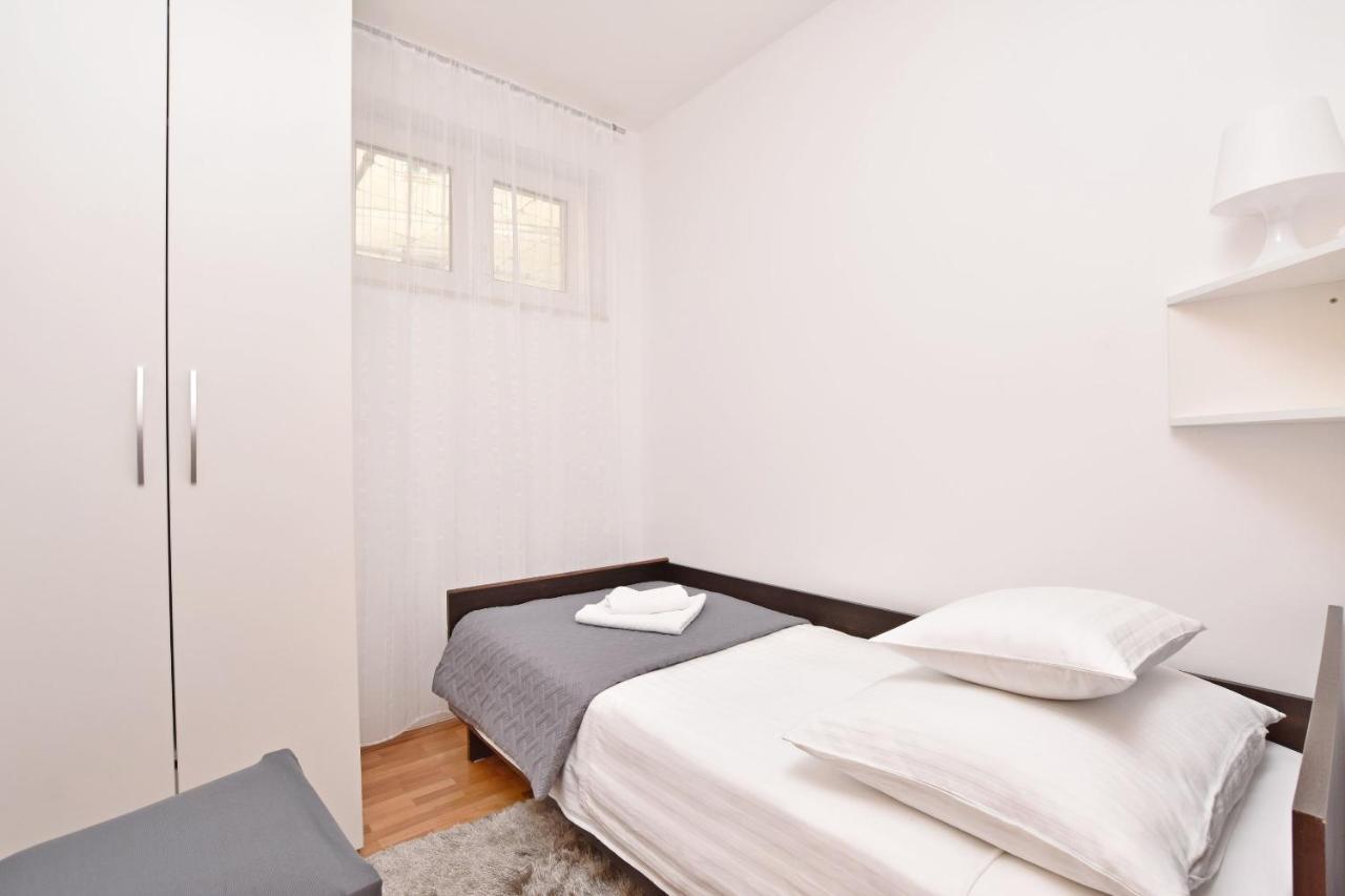 Apartment Mate 奥米什 外观 照片