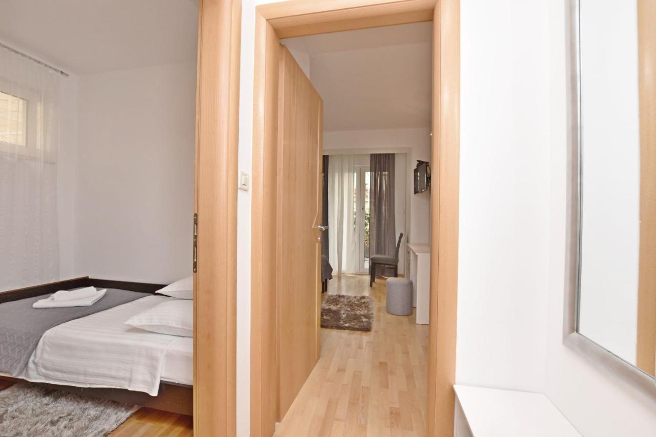 Apartment Mate 奥米什 外观 照片